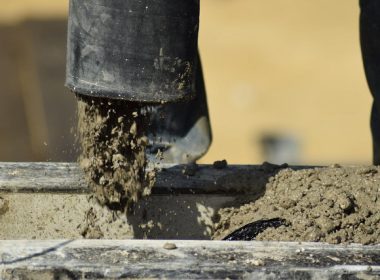 Jaki cement wybrać do betonu architektonicznego?